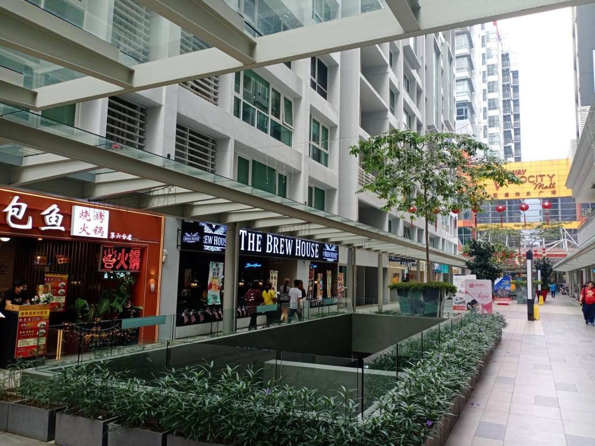 Pangsapuri Cozy Kl Sunway Velocity For 1-5pax Connected To Mrt & Malls Kuala Lumpur